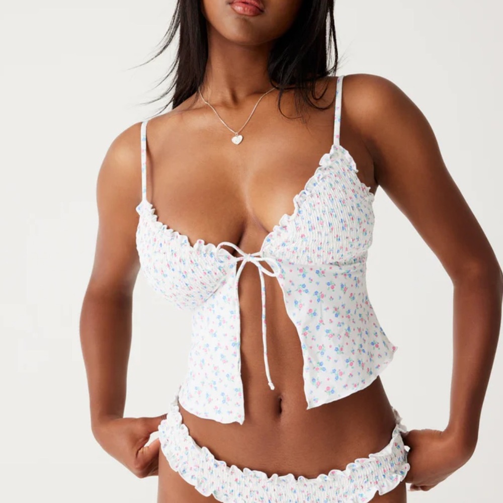 NWT Frankie's Bikinis Pastel Floral Penelope Tankini Bikini Top. Size XS.